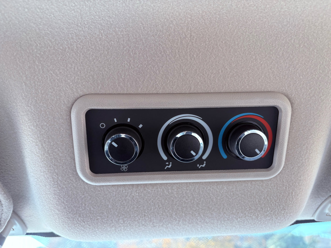 Used 2016 Chevrolet Express 3500 LT w/ LT Preferred Equipment Group image 34