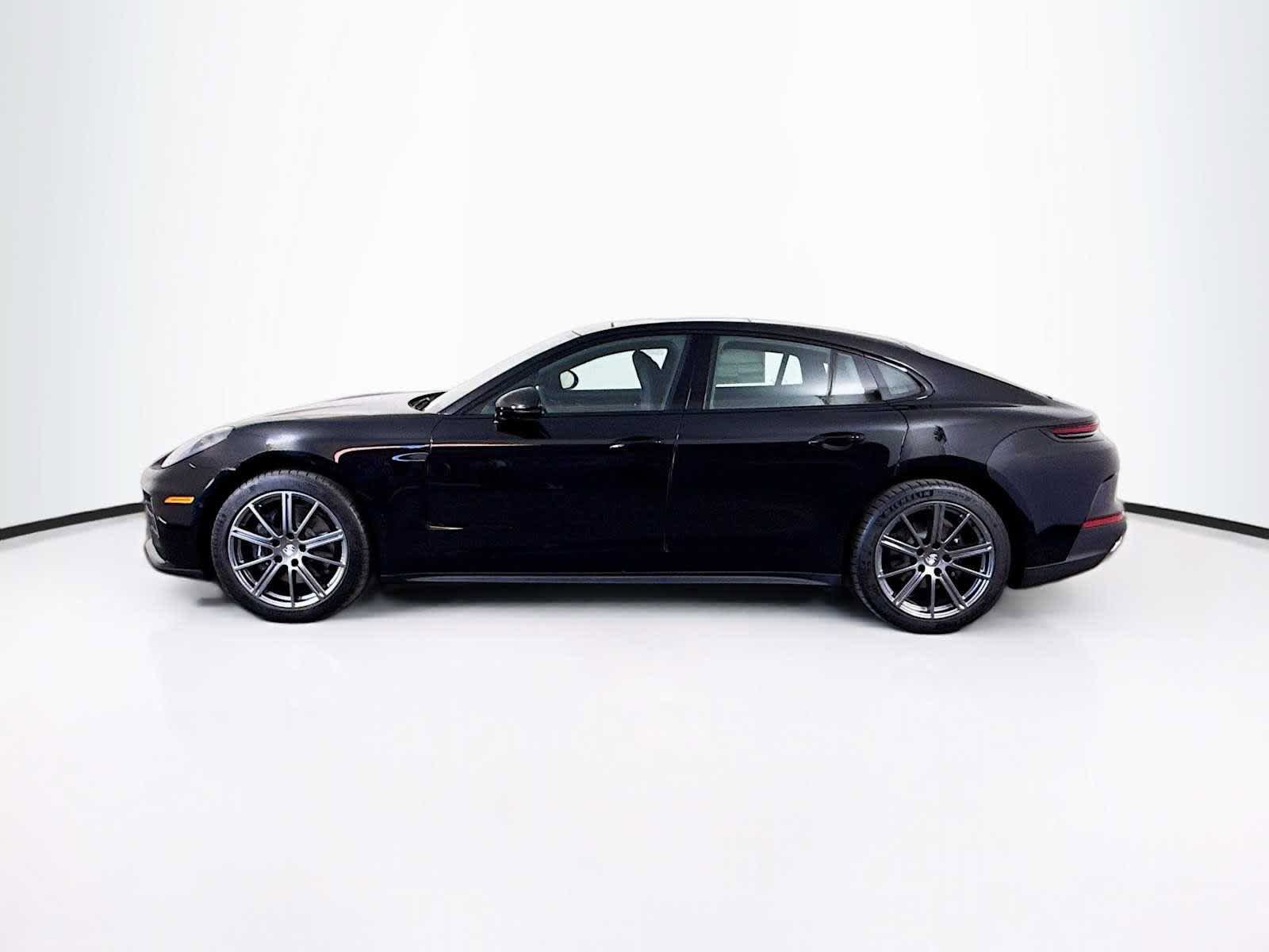 New 2026 Porsche Panamera RWD image 2