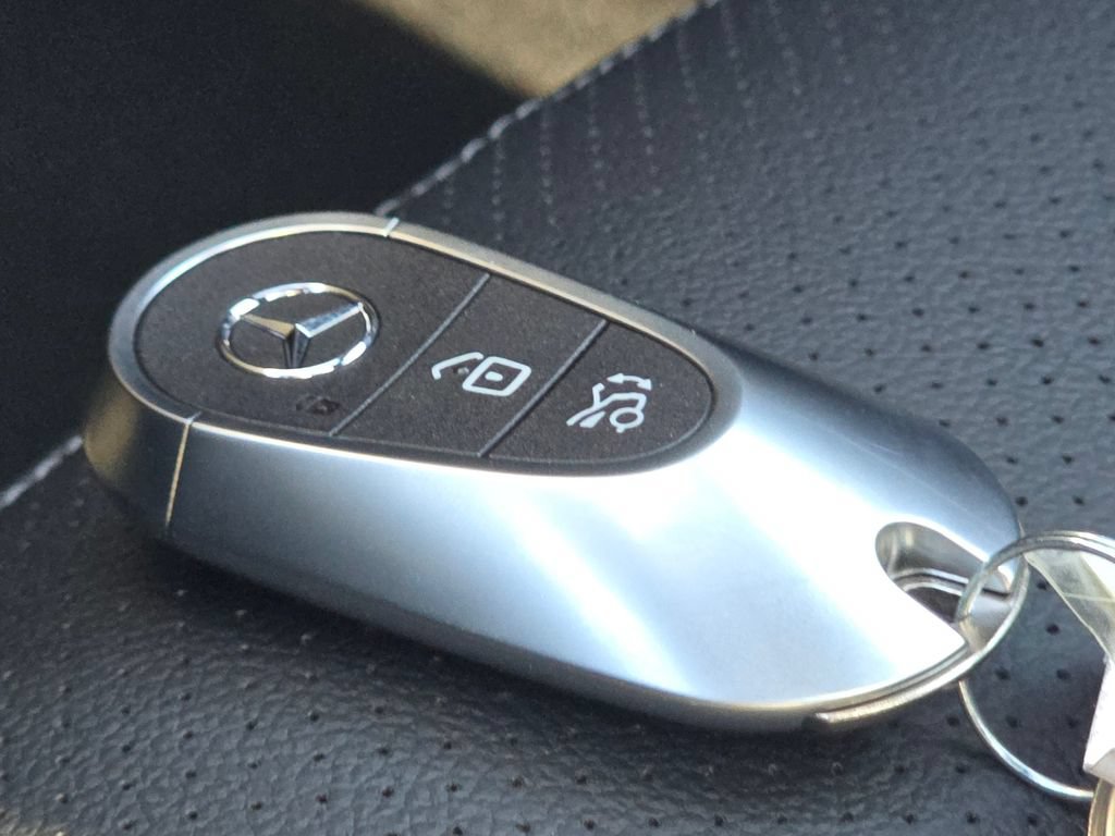 New 2026 Mercedes-Benz GLC 300 4MATIC image 36