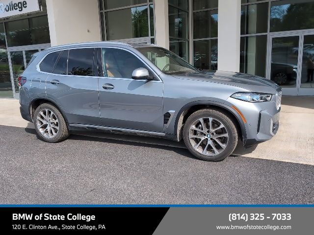 Used 2024 BMW X5 xDrive40i w/ Premium Package AWD/4WD image 1