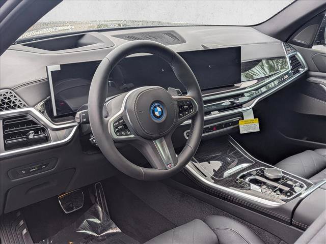 New 2026 BMW X5 xDrive50e w/ M Sport Package AWD/4WD image 3