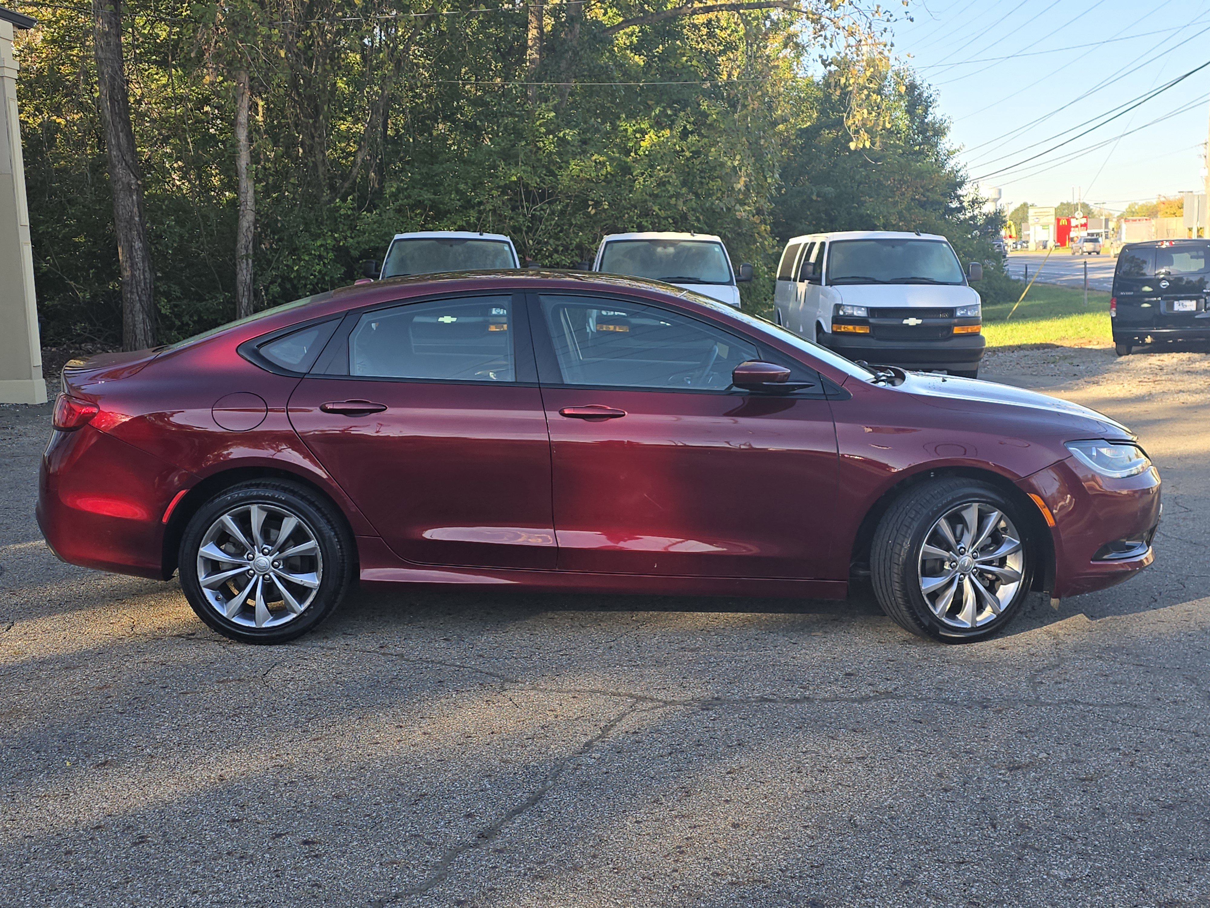 Used 2016 Chrysler 200 S image 8