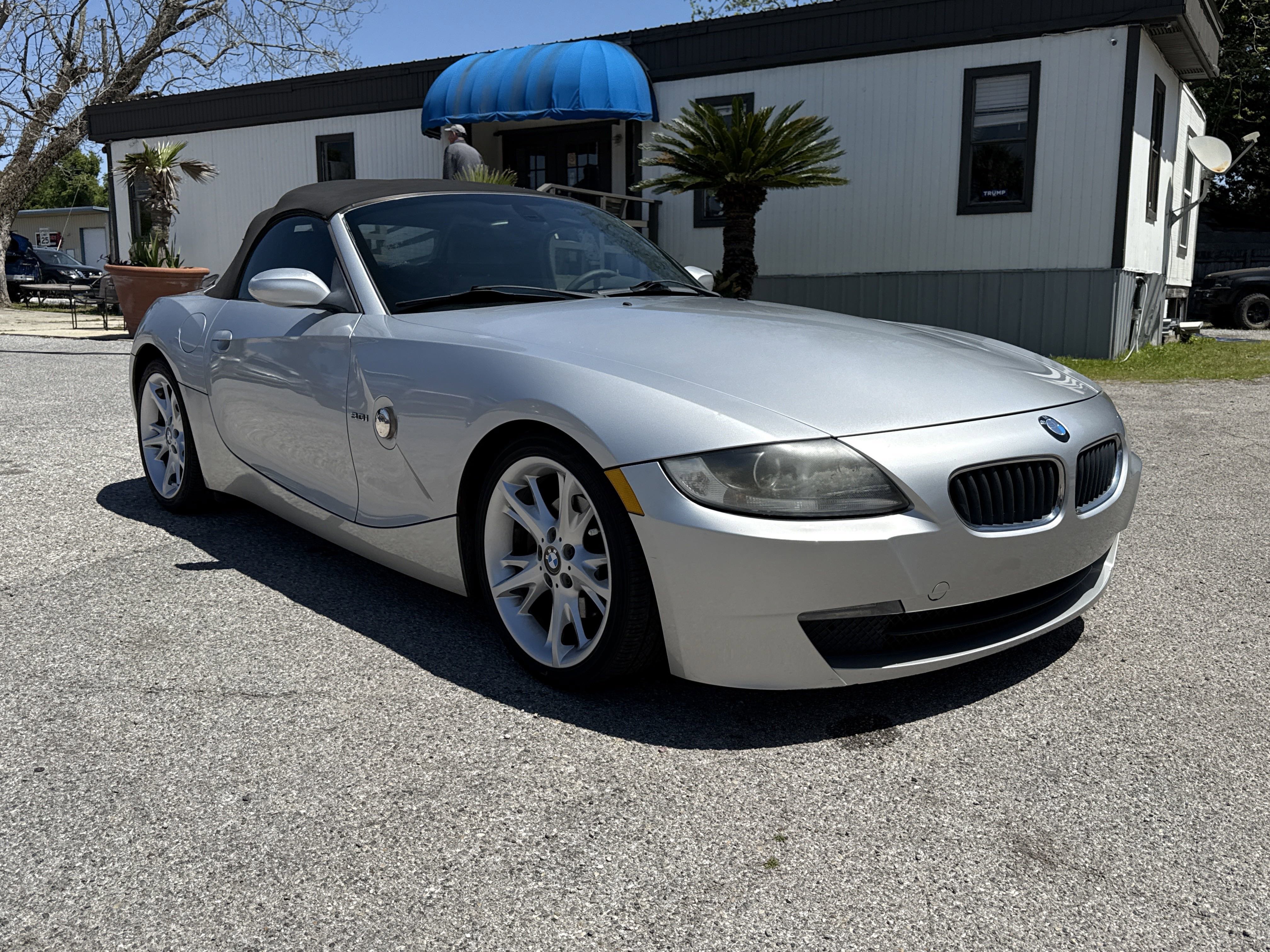 Used 2008 BMW Z4 3.0i w/ Premium Pkg image 7