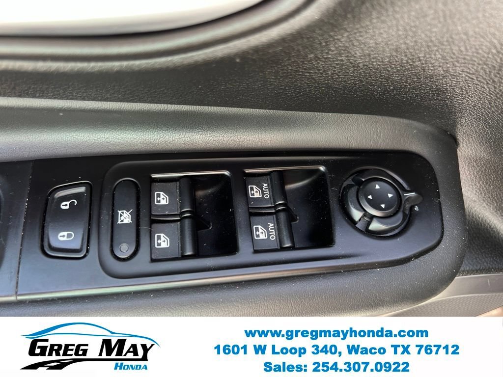 Used 2020 Jeep Renegade Limited w/ UConnect 8.4 Nav Group AWD/4WD image 26