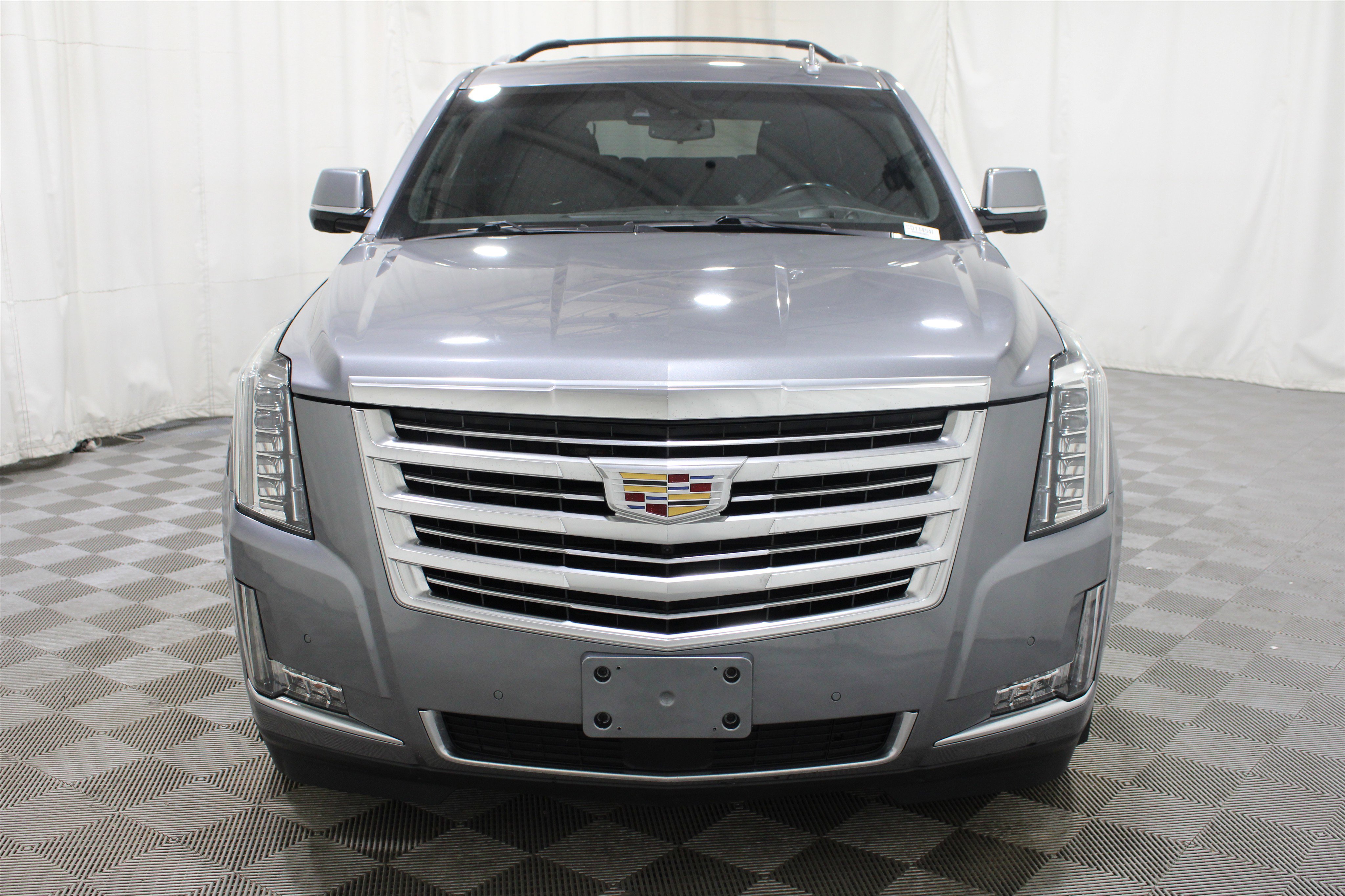 Used 2019 Cadillac Escalade ESV Platinum image 38