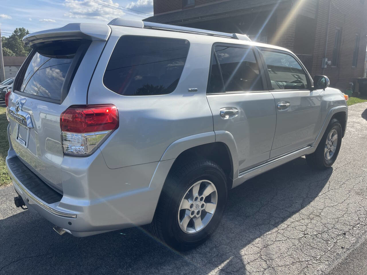 Used 2010 Toyota 4Runner SR5 image 5
