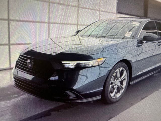 Used 2024 Honda Accord EX image 3