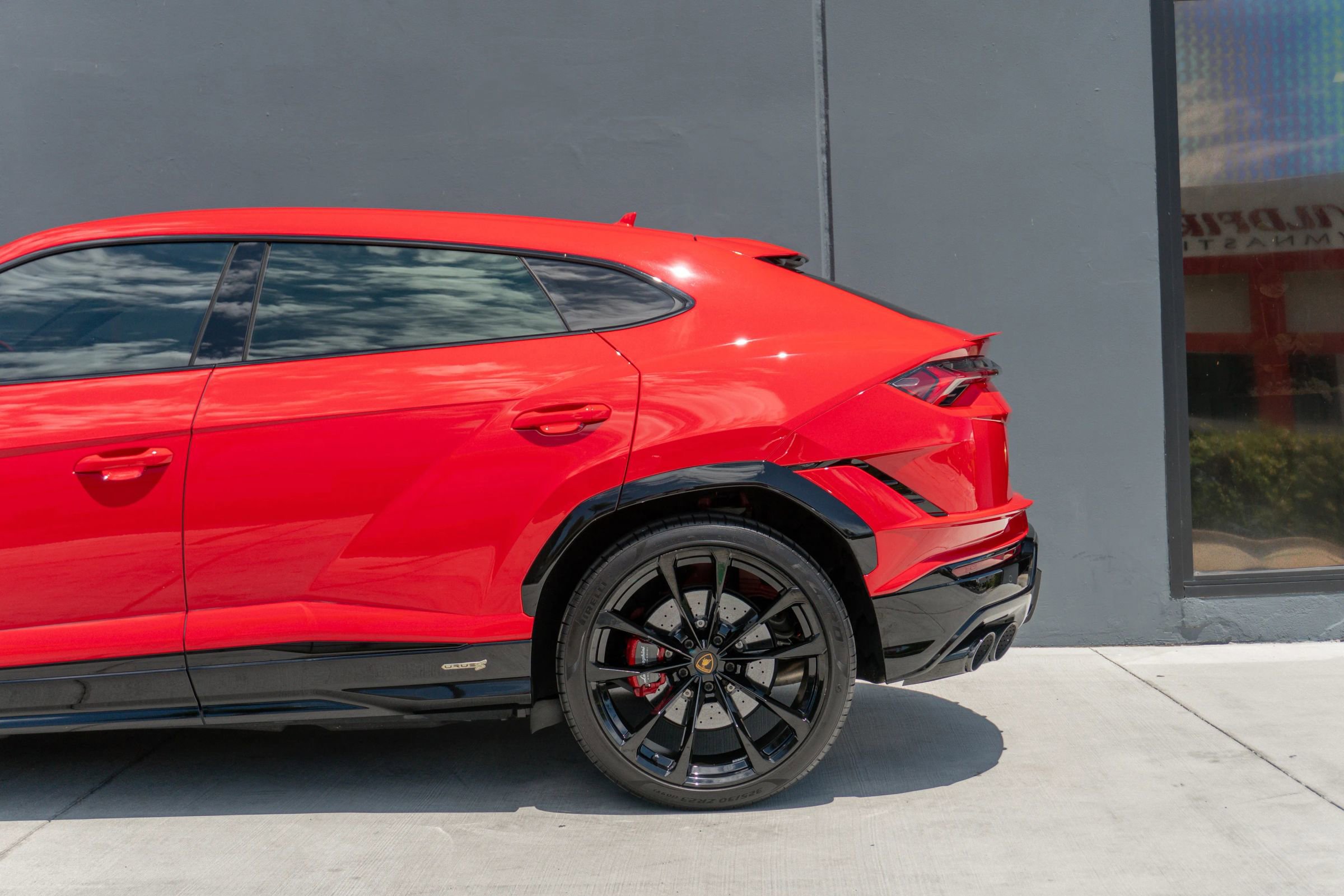 Used 2024 Lamborghini Urus S AWD/4WD image 20