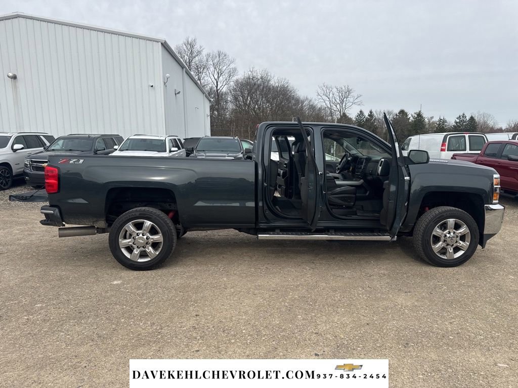 Used 2018 Chevrolet Silverado 2500 LTZ w/ LTZ Plus Package AWD/4WD image 39