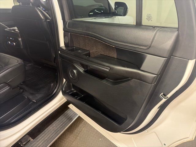 Used 2019 Ford Expedition Max Limited RWD image 10