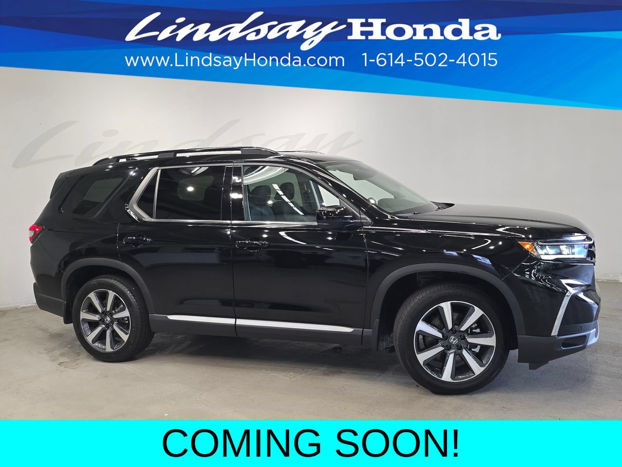Used 2025 Honda Pilot Touring image 3