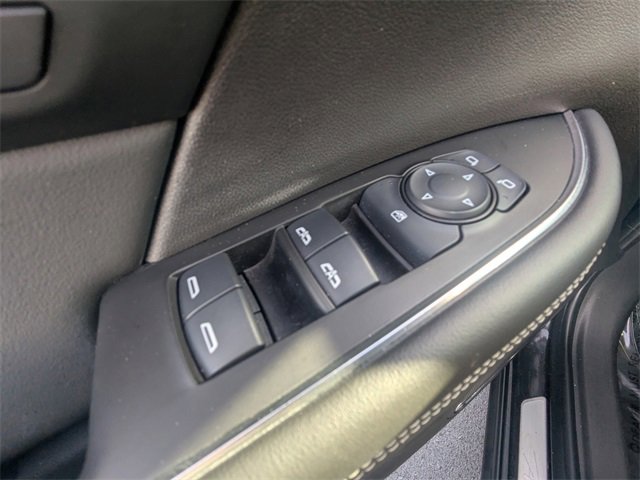 Used 2022 Buick Envision Avenir w/ Technology Package II image 23