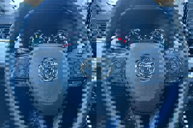 Certified 2022 Toyota RAV4 XLE w/ Convenience Package image 28