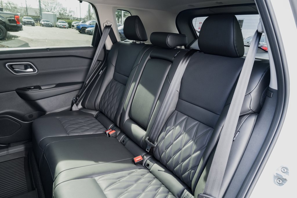 New 2026 Nissan Rogue Platinum image 22