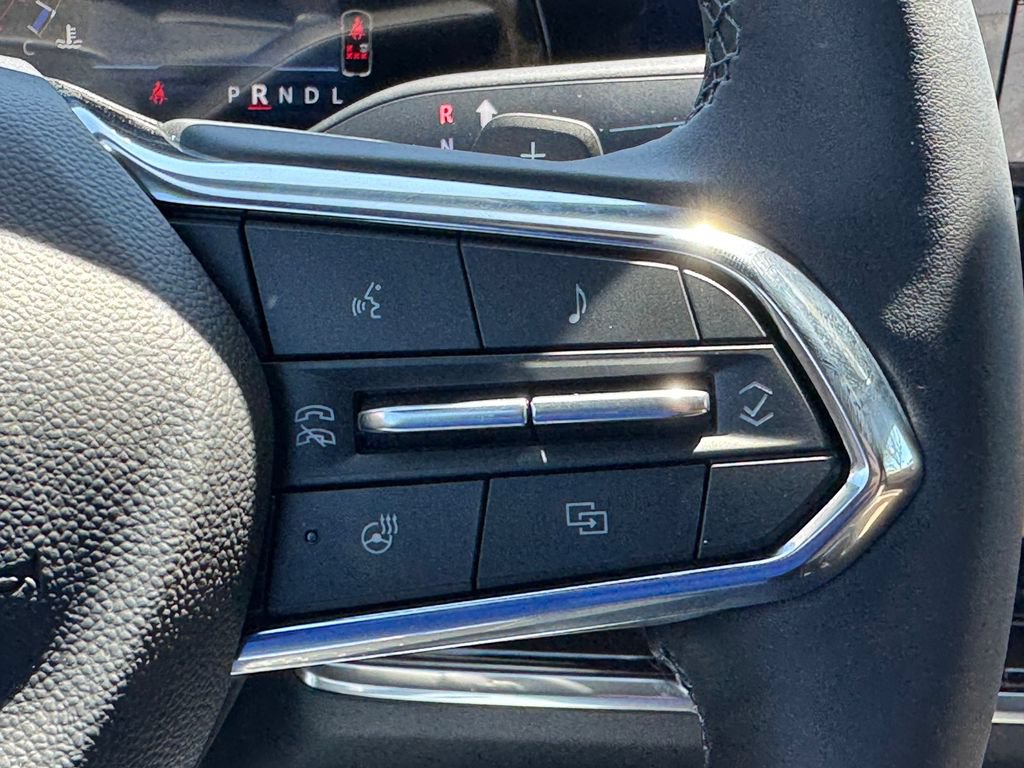New 2027 Chevrolet Equinox ACTIV w/ Safety and Technology Package AWD/4WD image 18