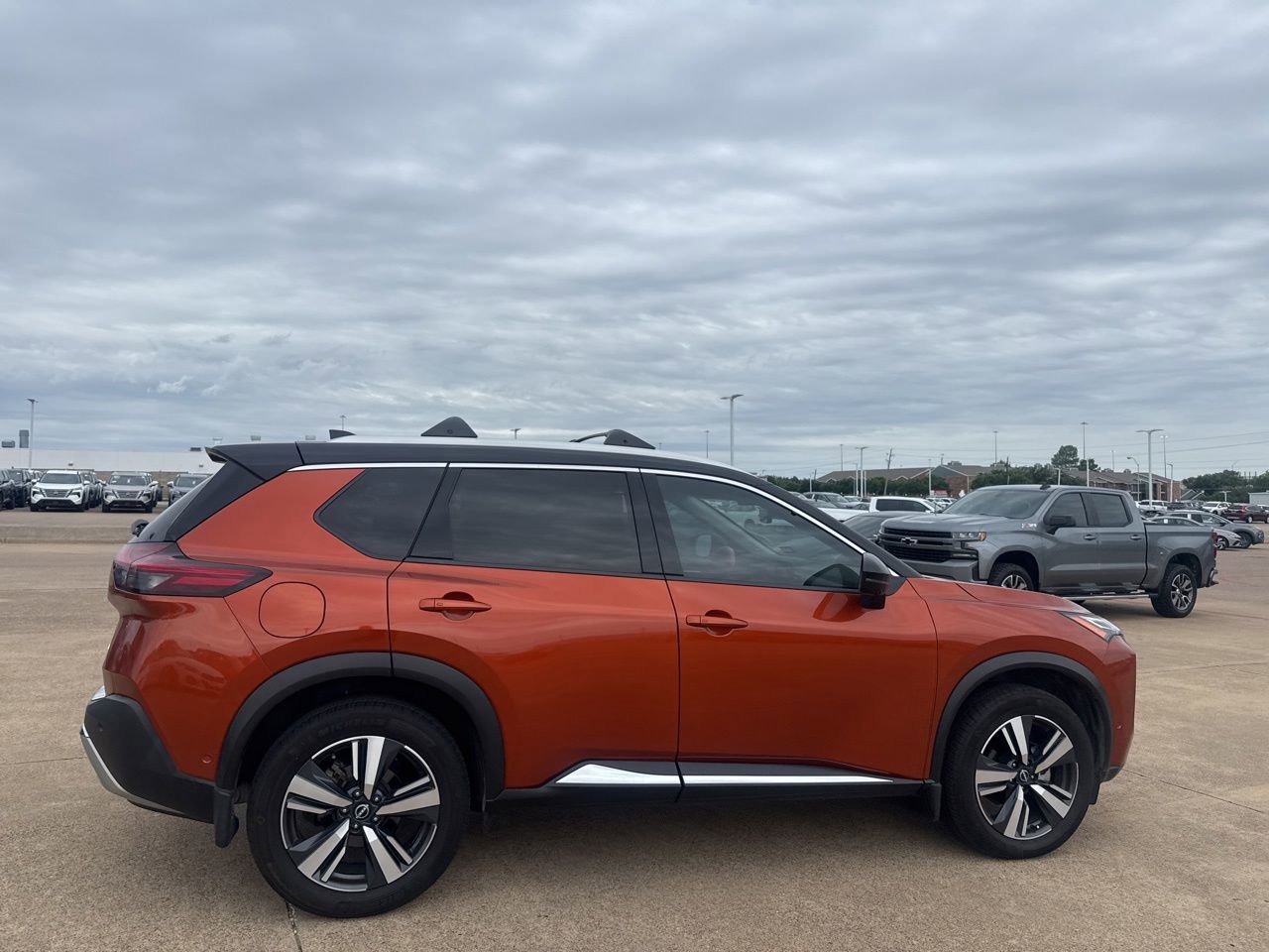 Certified 2023 Nissan Rogue Platinum w/ Platinum Premium Package FWD image 23