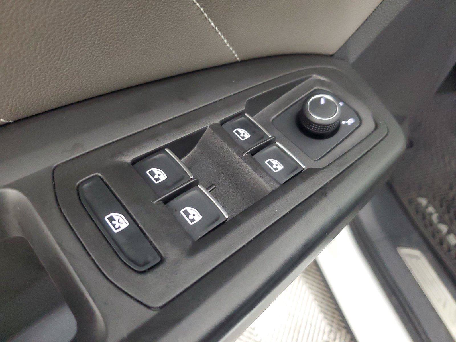 Used 2023 Volkswagen Atlas Cross Sport SE w/ Panoramic Sunroof Package FWD image 19