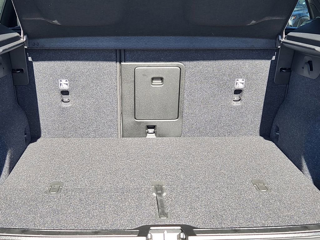 New 2026 Volvo XC40 B5 Ultra w/ Climate Package image 23