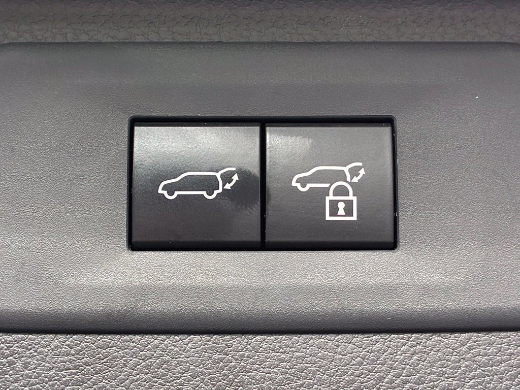 Used 2025 Toyota Grand Highlander AWD image 34