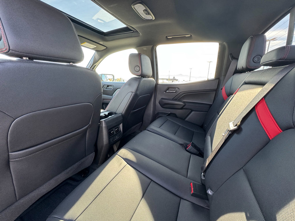 Used 2023 Chevrolet Colorado Z71 w/ Z71 Convenience Package 2 image 15