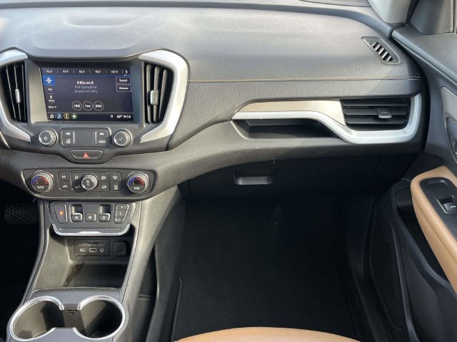 Used 2019 GMC Terrain SLT w/ Preferred Package FWD image 18