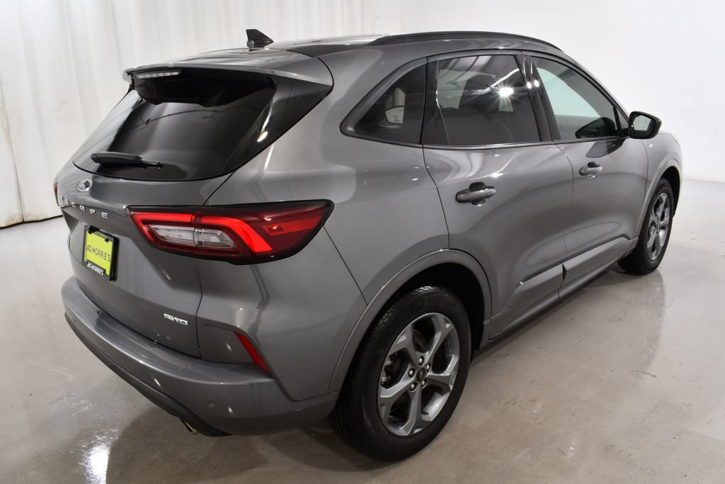 Used 2024 Ford Escape ST-Line w/ Tech Pack #1 AWD/4WD image 11