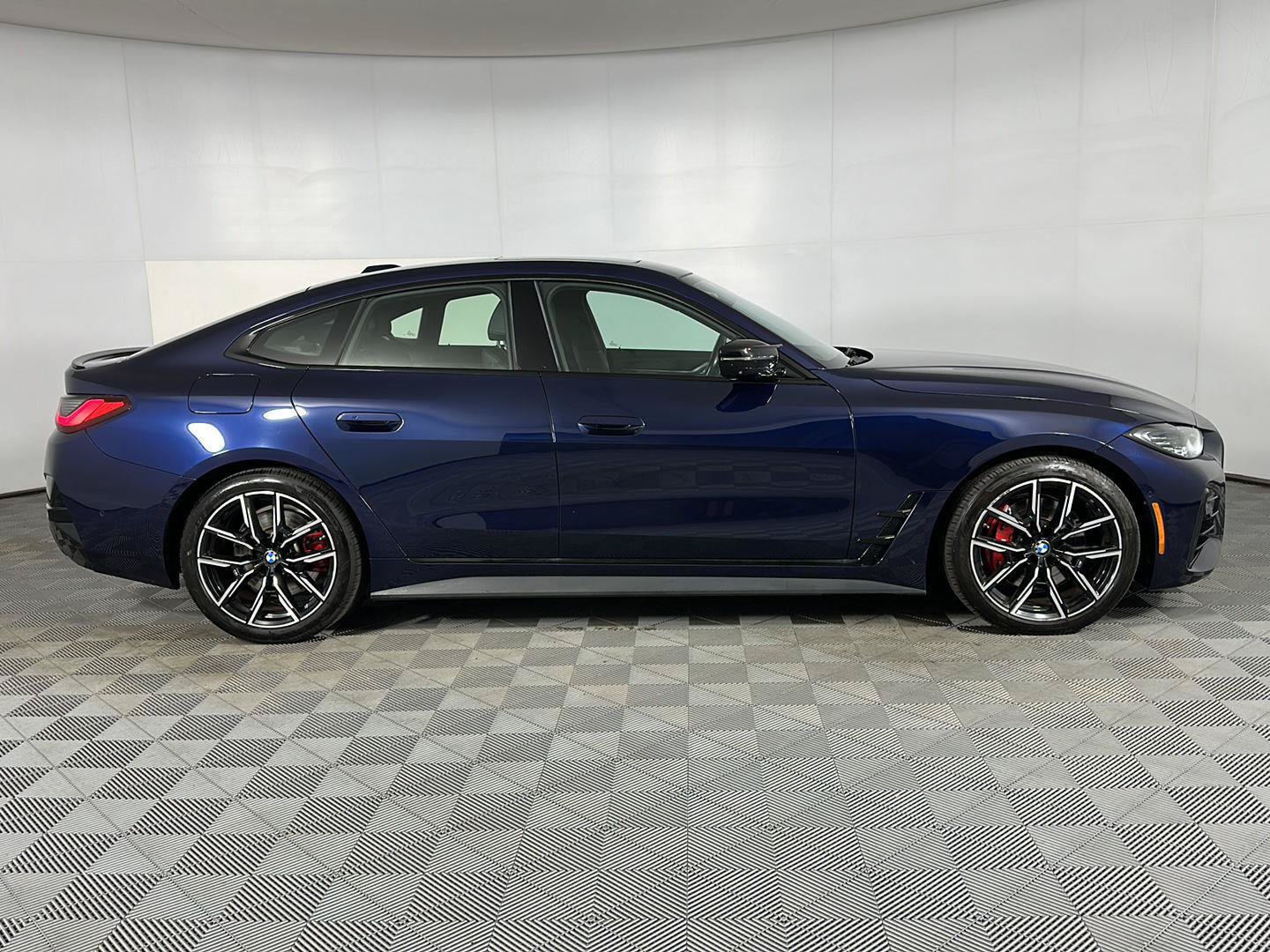 Used 2024 BMW M440i xDrive Gran Coupe w/ Premium Package AWD/4WD image 28