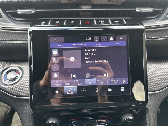 Used 2024 Jeep Grand Cherokee Laredo w/ Trailer Tow Package image 32