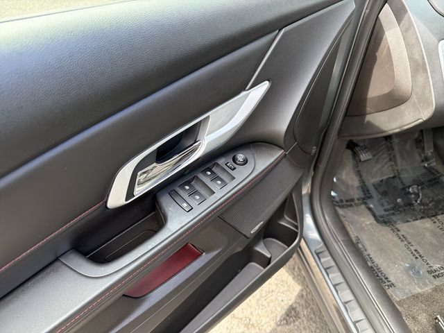 Used 2011 GMC Terrain SLT AWD/4WD image 15