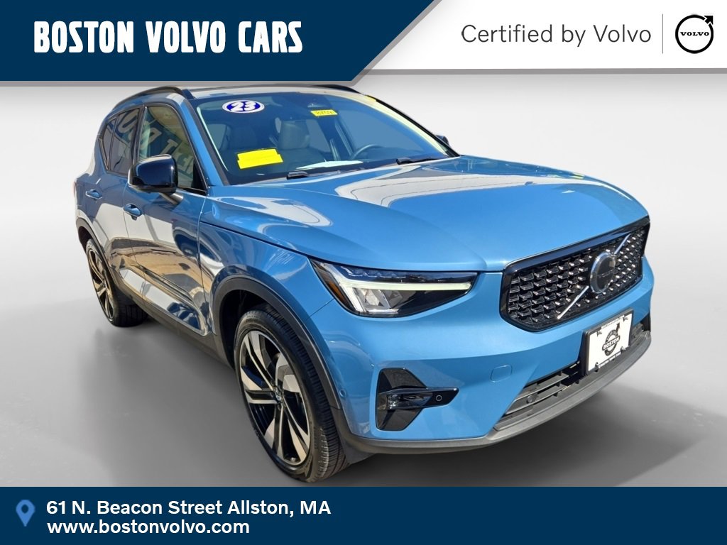 Certified 2023 Volvo XC40 B5 Plus w/ Protection Package Premier