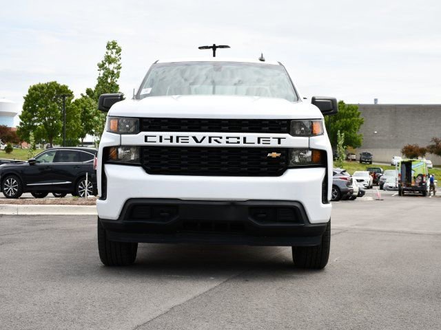Used 2020 Chevrolet Silverado 1500 Custom w/ Custom Value Package AWD/4WD image 3