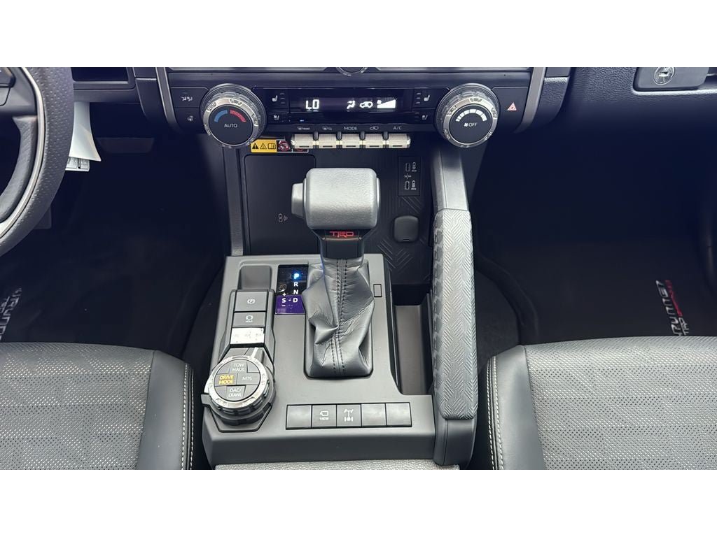 New 2026 Toyota 4Runner TRD Off-Road Premium AWD/4WD image 31