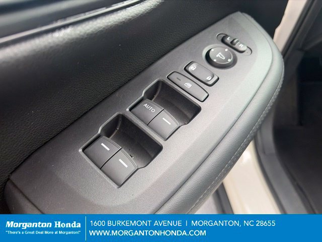 Used 2025 Honda HR-V LX image 13