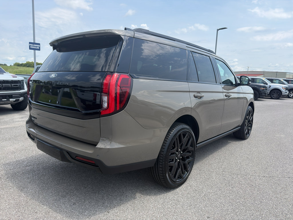 New 2027 Ford Expedition Platinum w/ Stealth Performance Package AWD/4WD image 5