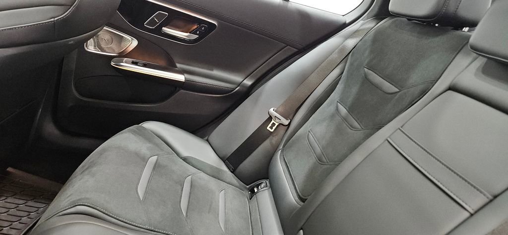 Used 2025 Mercedes-Benz C 36 AMG S image 19