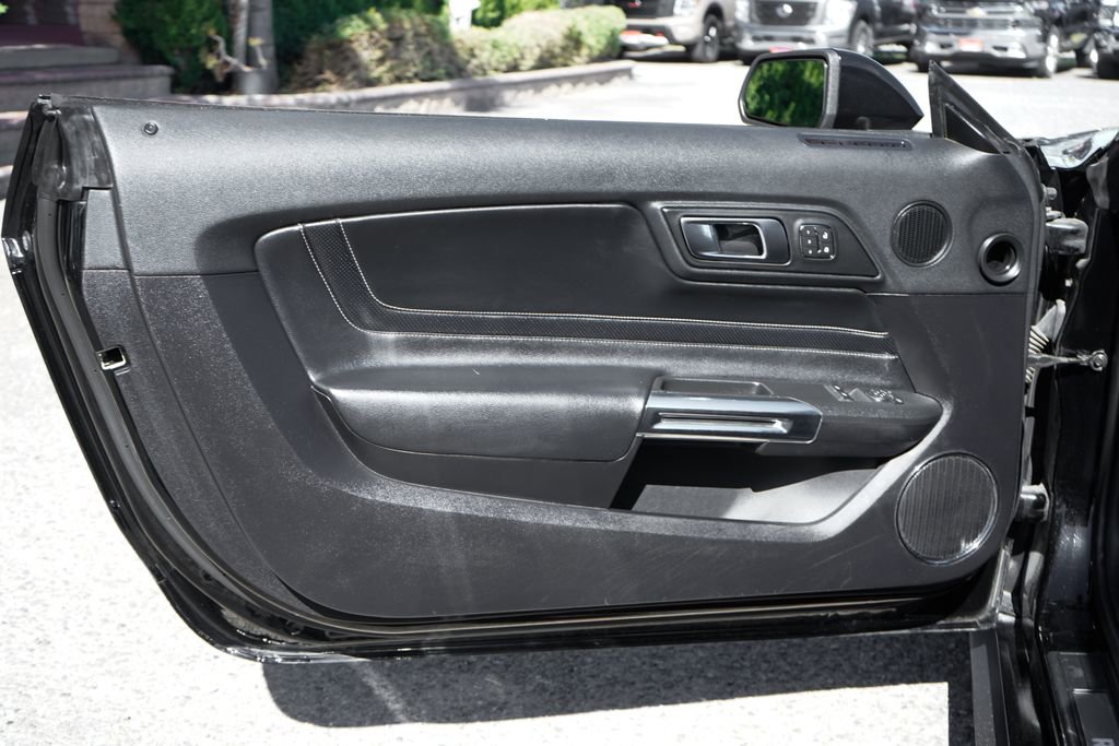 Used 2019 Ford Mustang GT Premium w/ GT Performance Package RWD image 40