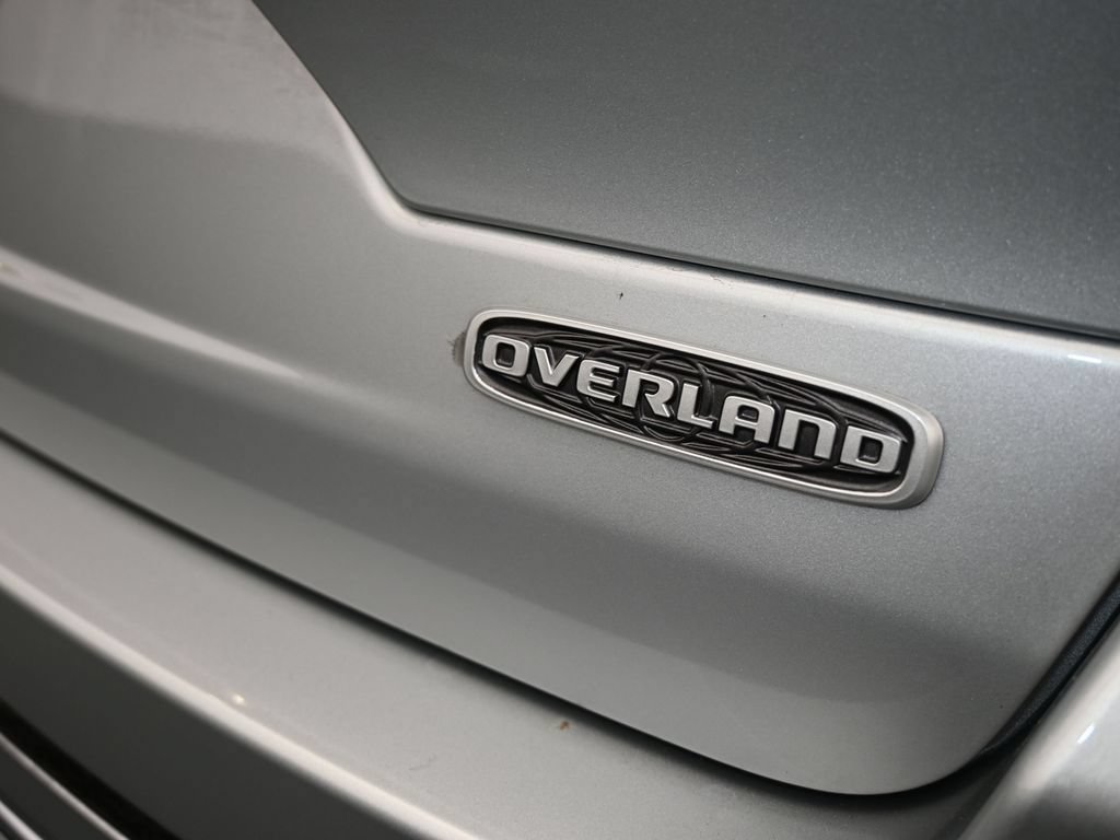 Used 2024 Jeep Grand Cherokee Overland w/ Luxury Tech Group IV AWD/4WD image 53