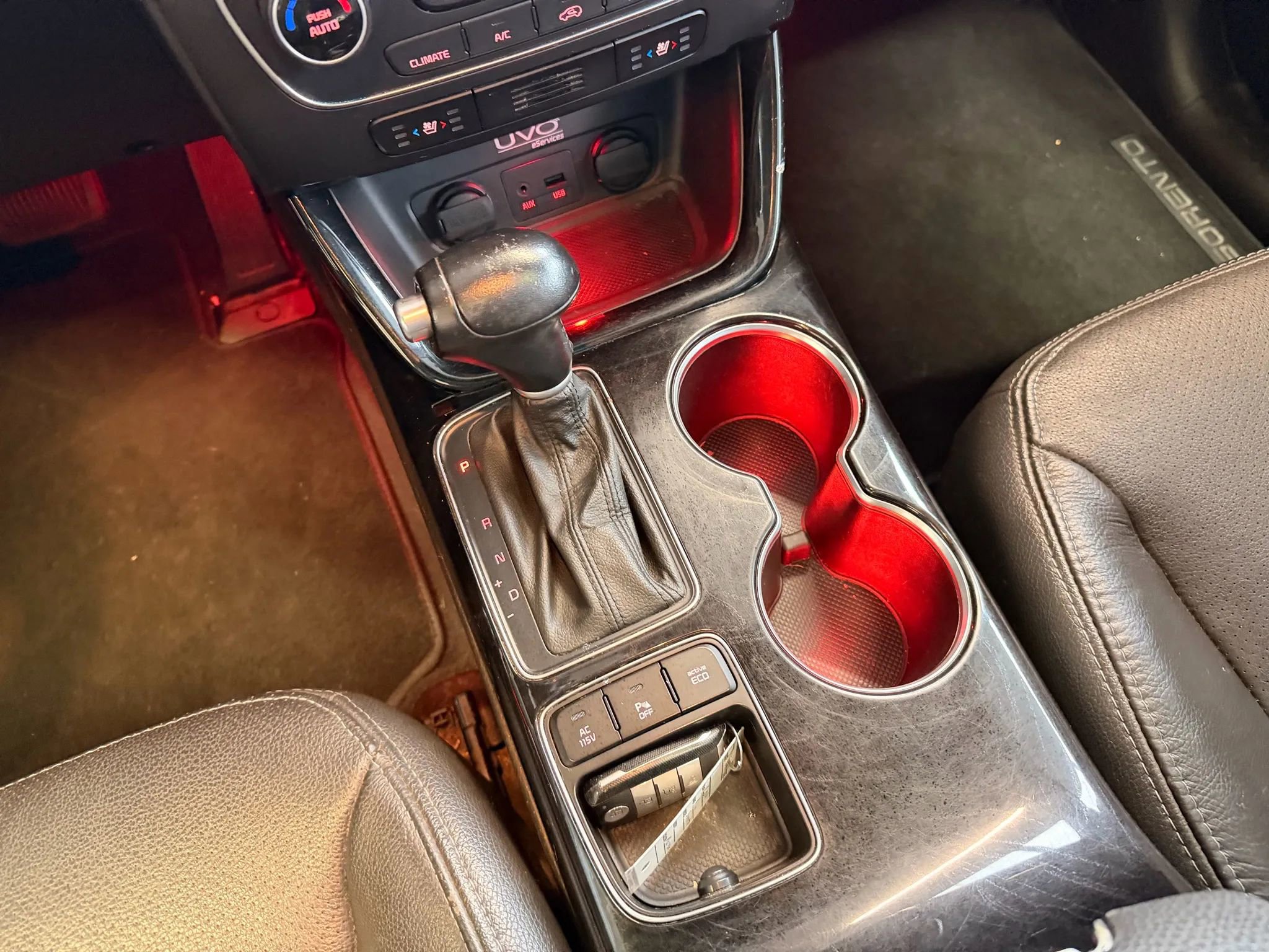 Used 2014 Kia Sorento SX w/ 3rd Row Package image 20