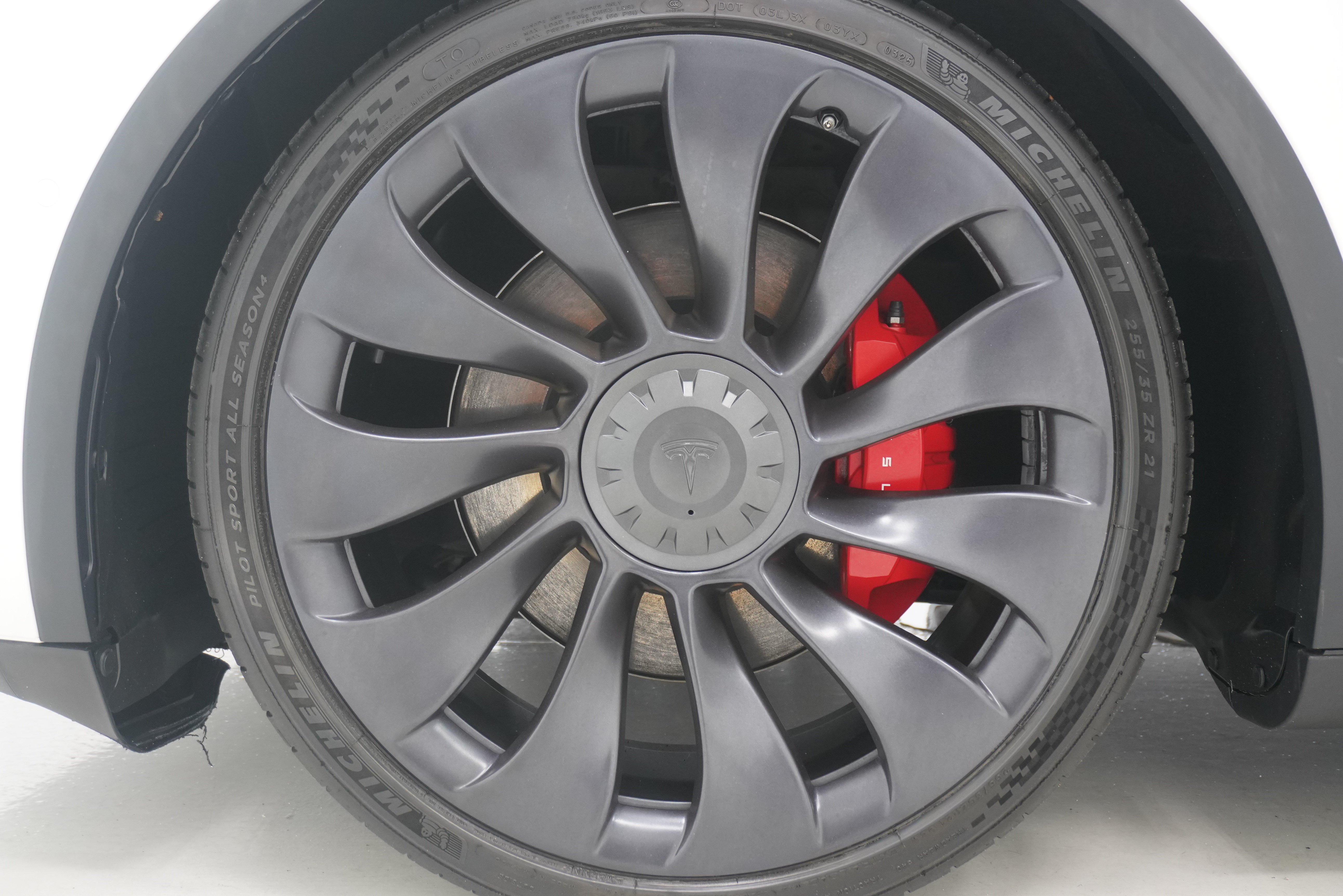Used 2022 Tesla Model Y Performance AWD/4WD image 26
