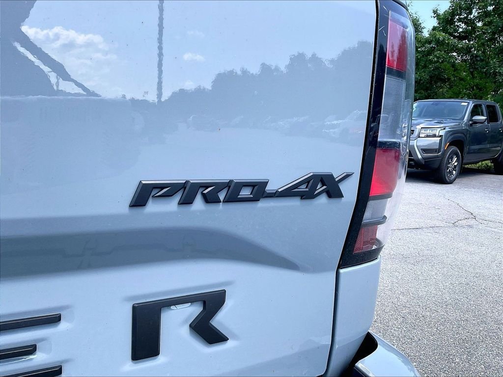 Used 2024 Nissan Frontier PRO-4X w/ Pro Premium Package AWD/4WD image 28