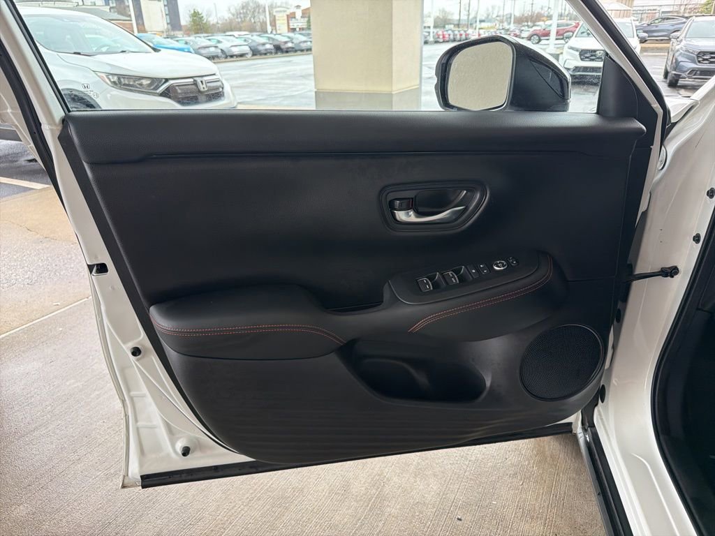 Certified 2024 Honda HR-V Sport image 17