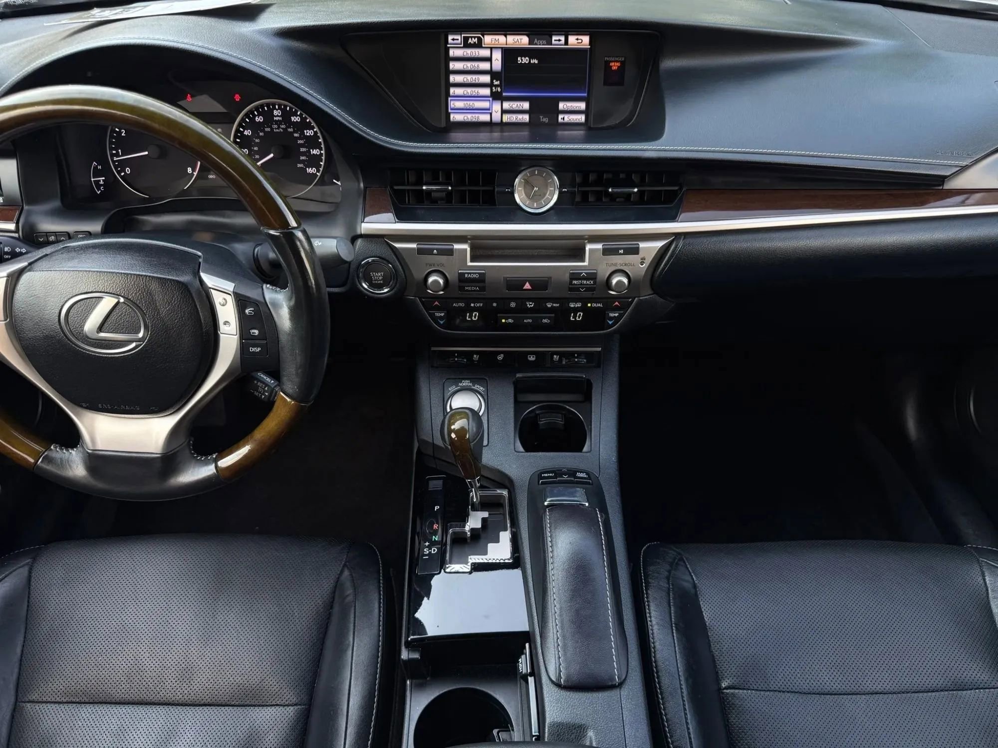 Used 2014 Lexus ES 350 w/ Luxury Package FWD image 30