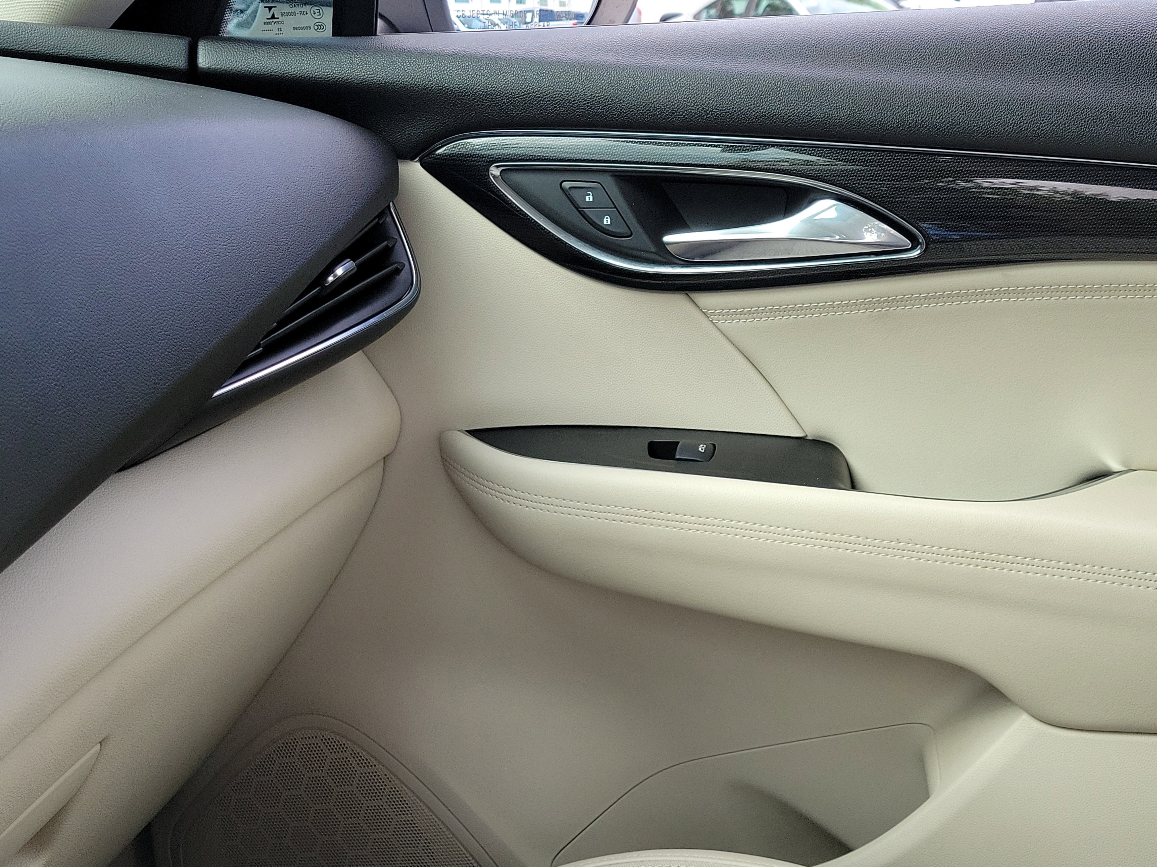 Used 2022 Buick Envision Preferred w/ Safety Package FWD image 30