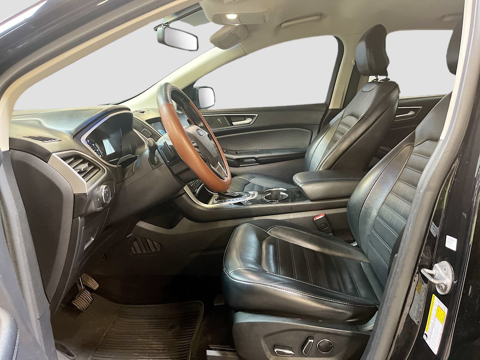 Used 2016 Ford Edge SEL w/ Equipment Group 201A AWD/4WD image 19