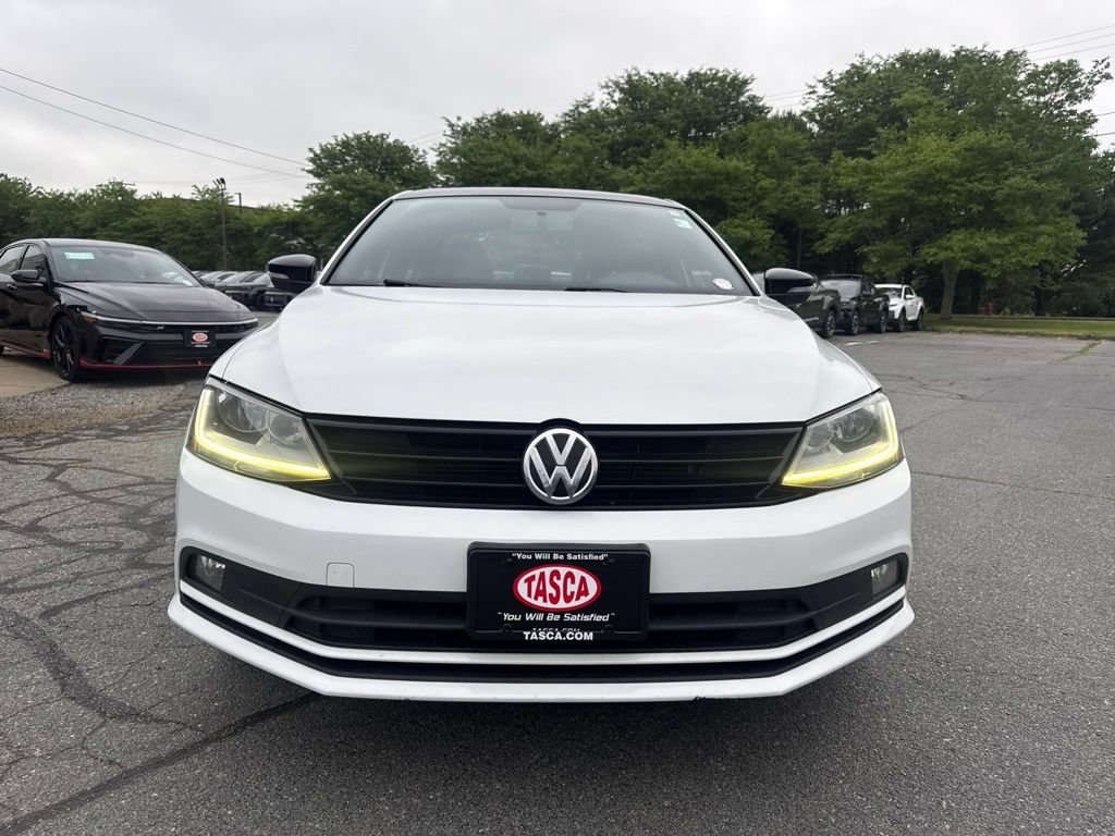 Used 2018 Volkswagen Jetta Sport FWD image 2