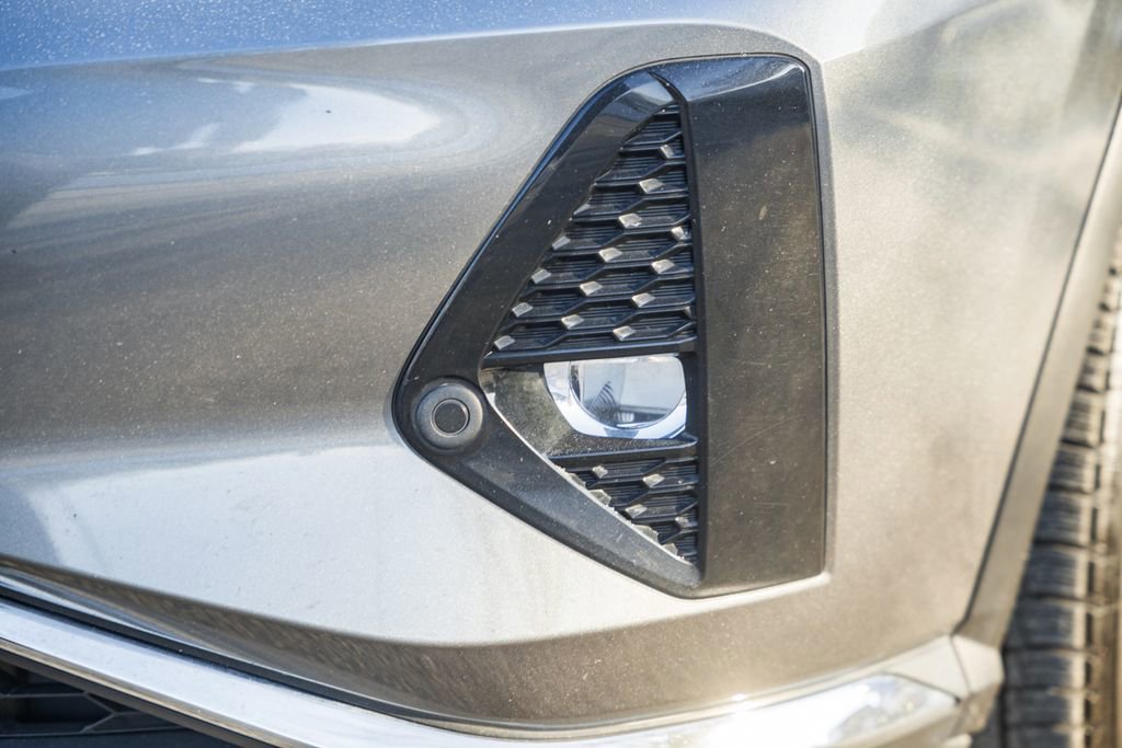 Used 2023 Nissan Murano SV image 13