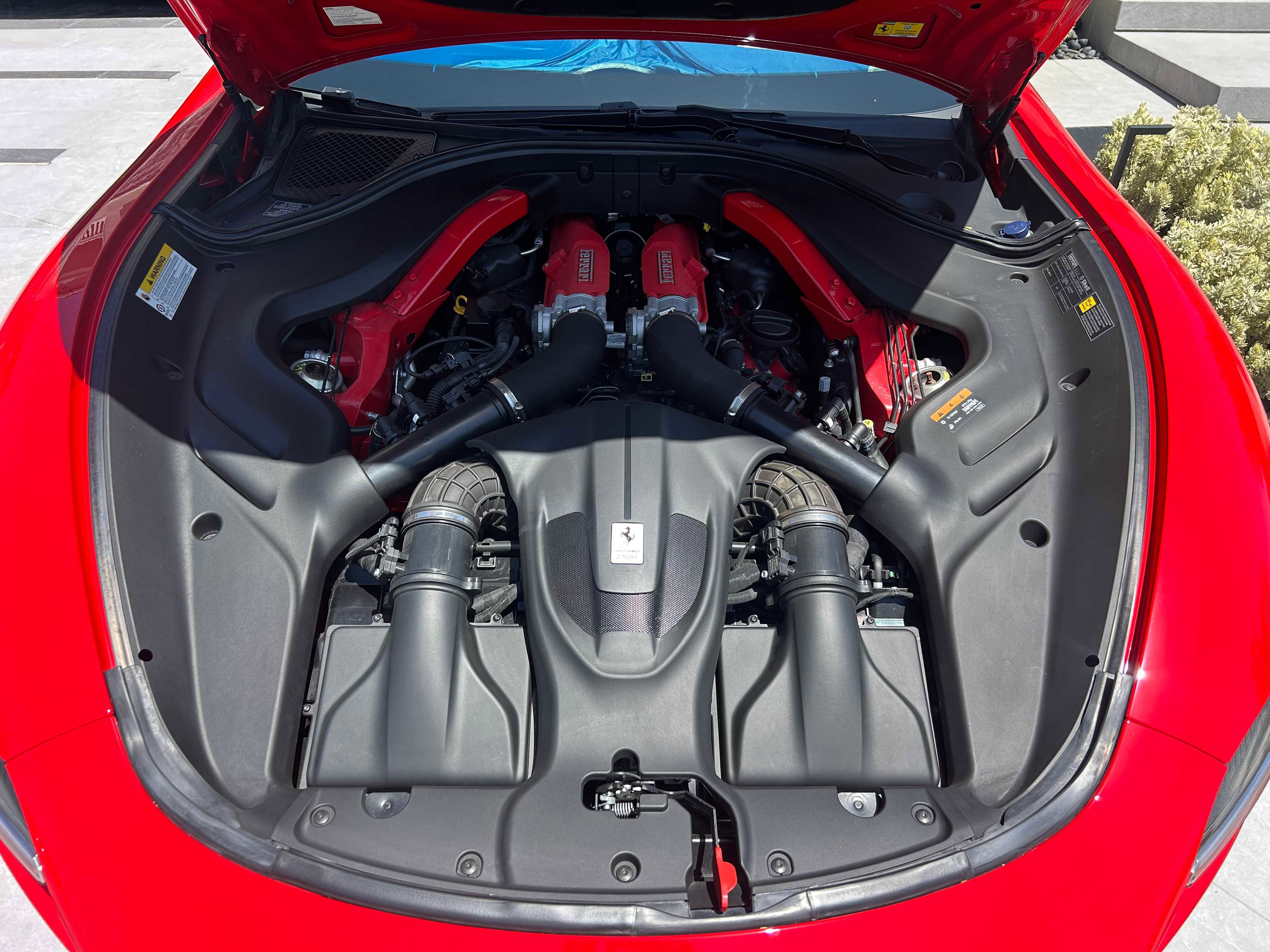 Used 2022 Ferrari Roma RWD image 12