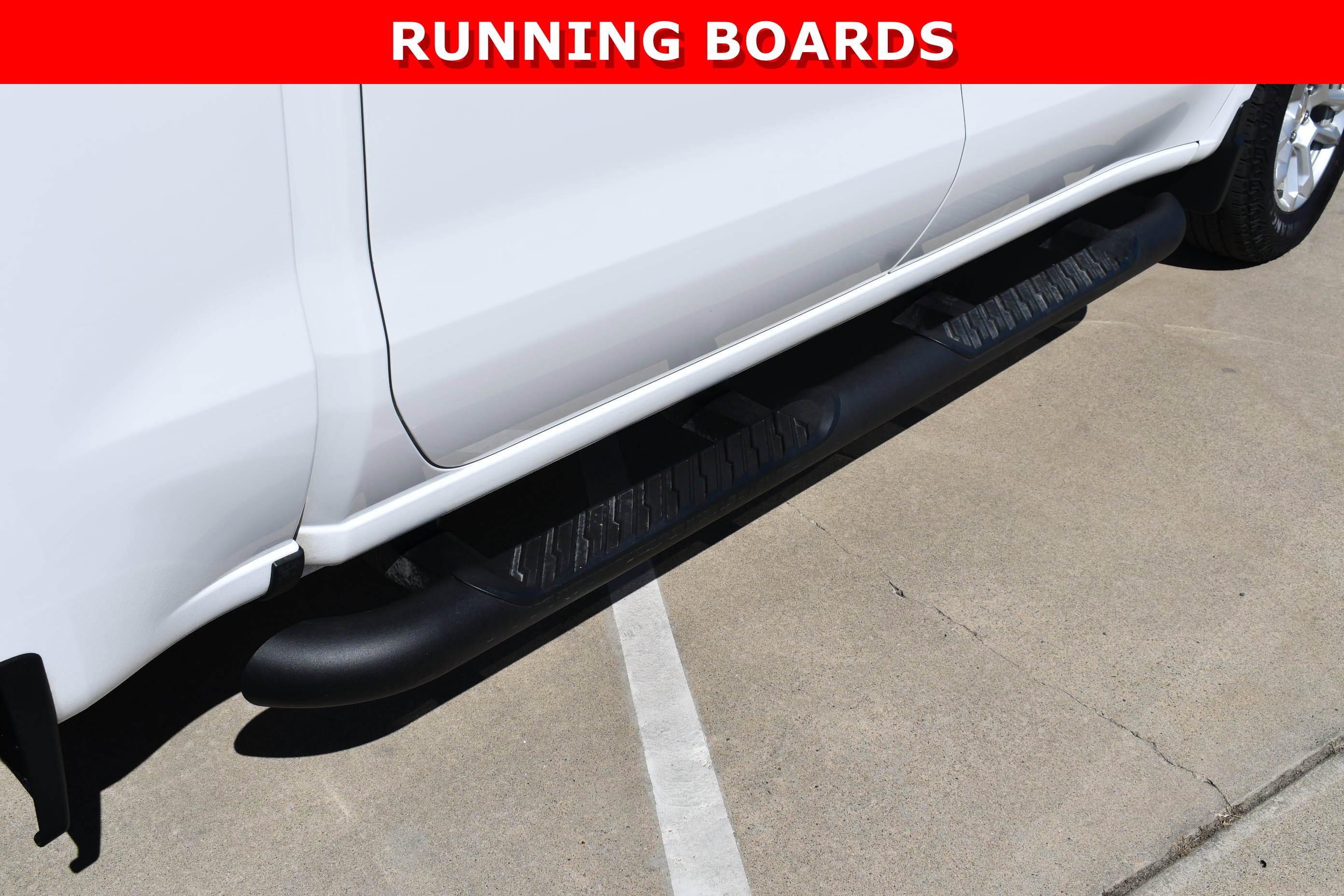 Used 2023 Chevrolet Silverado 1500 LT w/ Z71 Off-Road Package image 10