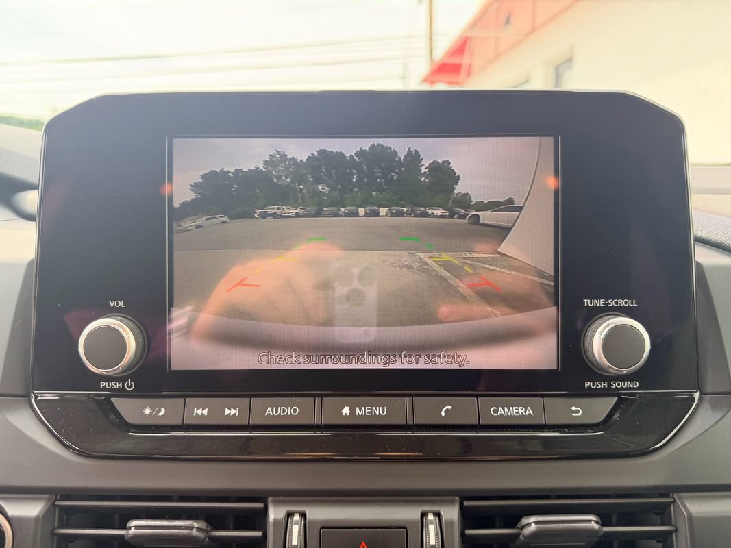 Used 2023 Nissan Pathfinder S AWD/4WD image 23