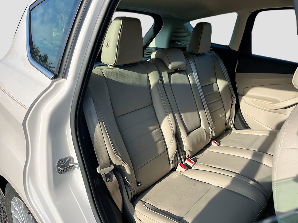 Used 2016 Ford C-MAX SEL w/ Equipment Group 303A image 26